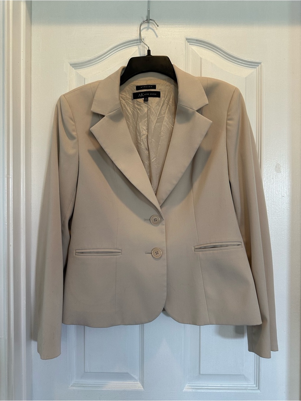 Anne Klein Stretch Light Beige Two-Button Tailored Blazer